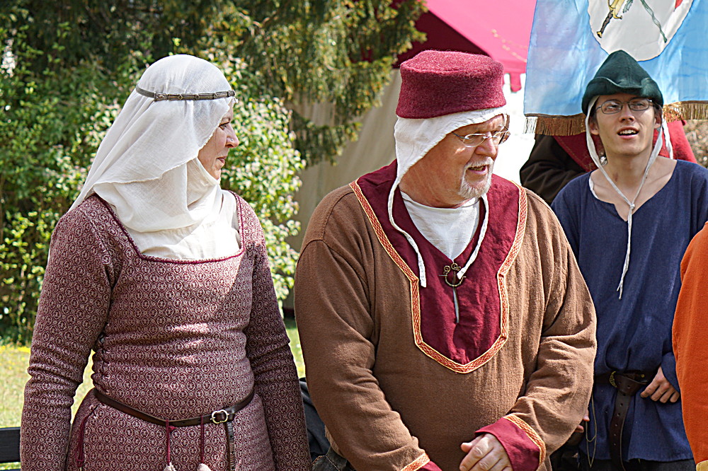 2017-04-09: Eulenspiels Spezialtanzgruppe SPEZZATO bei Auftritt auf Schloss Gloggnitz