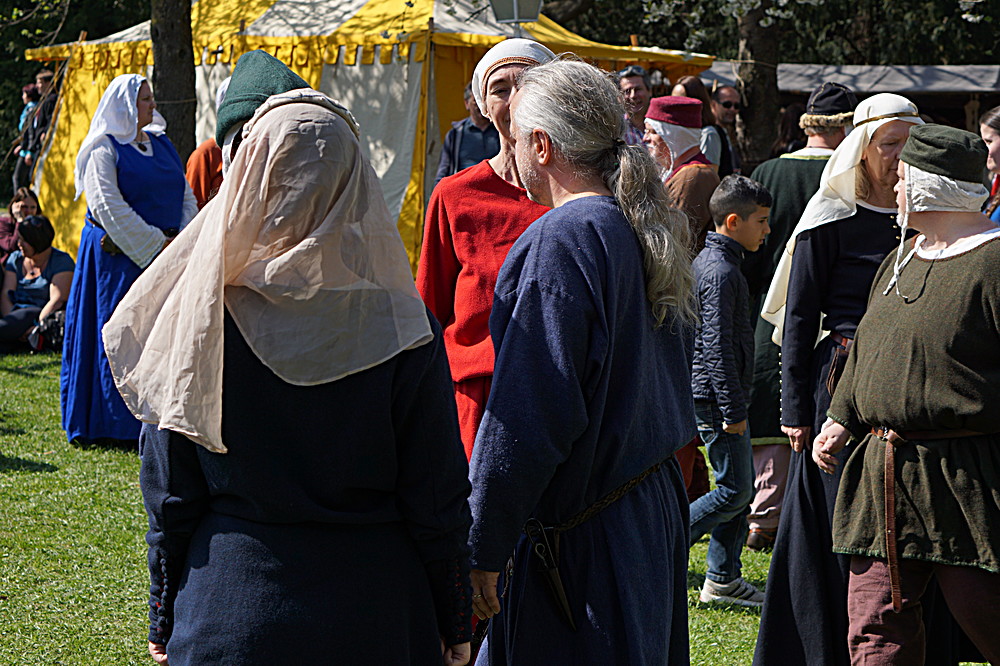 2017-04-09: Eulenspiels Spezialtanzgruppe SPEZZATO bei Auftritt auf Schloss Gloggnitz