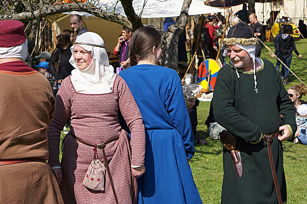 2017-04-09: Eulenspiels Spezialtanzgruppe SPEZZATO bei Auftritt auf Schloss Gloggnitz