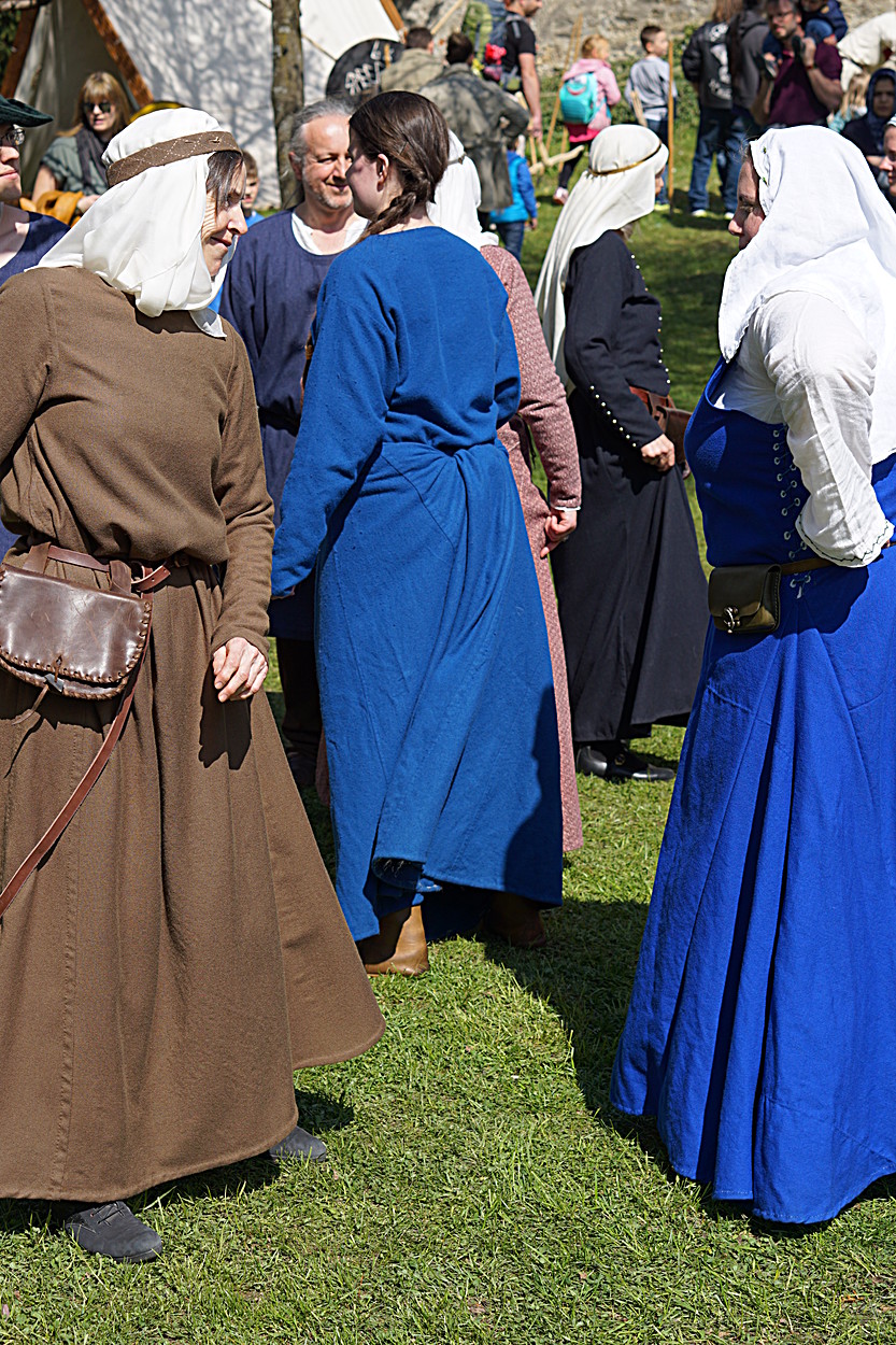 2017-04-09: Eulenspiels Spezialtanzgruppe SPEZZATO bei Auftritt auf Schloss Gloggnitz