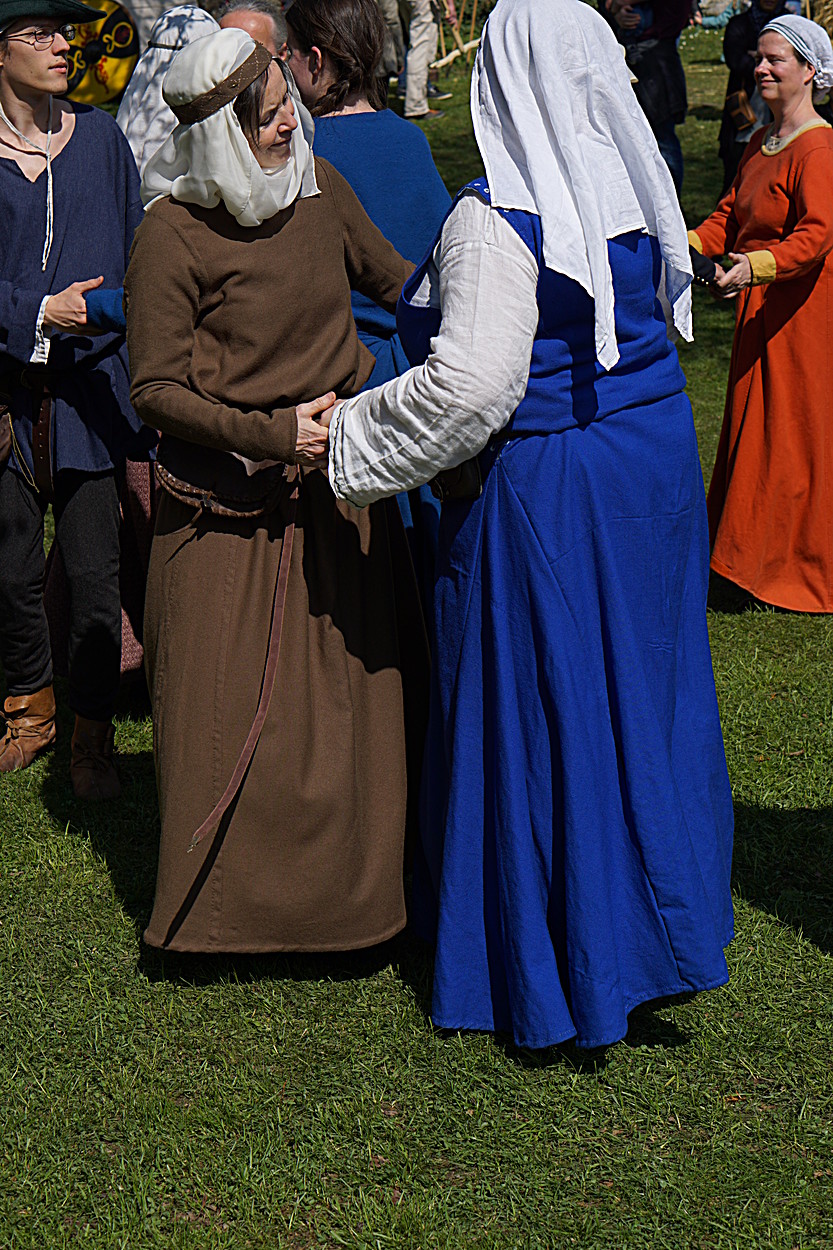 2017-04-09: Eulenspiels Spezialtanzgruppe SPEZZATO bei Auftritt auf Schloss Gloggnitz