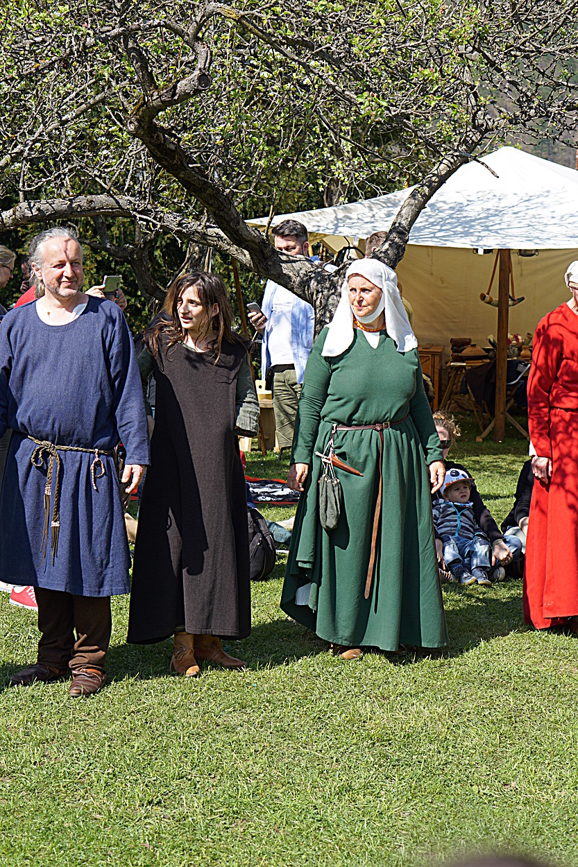 2017-04-09: Eulenspiels Spezialtanzgruppe SPEZZATO bei Auftritt auf Schloss Gloggnitz