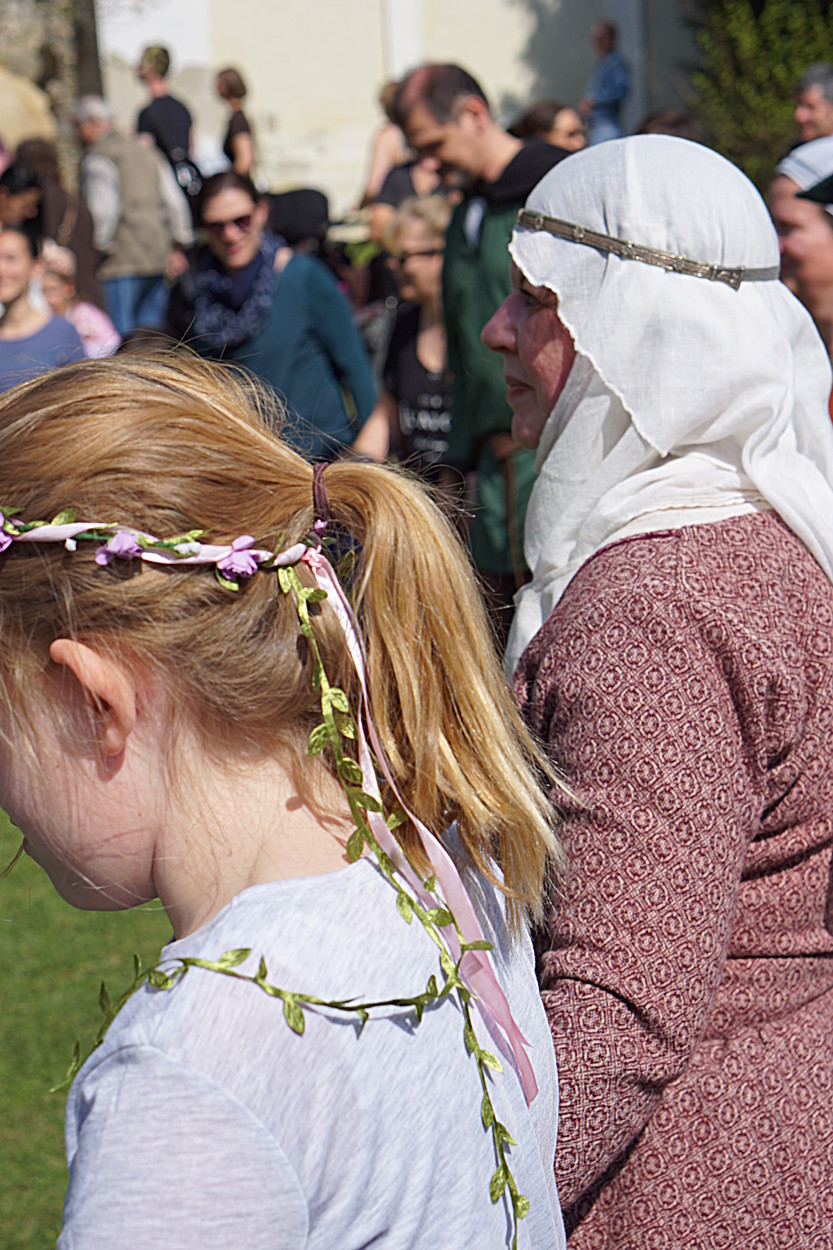 2017-04-09: Eulenspiels Spezialtanzgruppe SPEZZATO bei Auftritt auf Schloss Gloggnitz