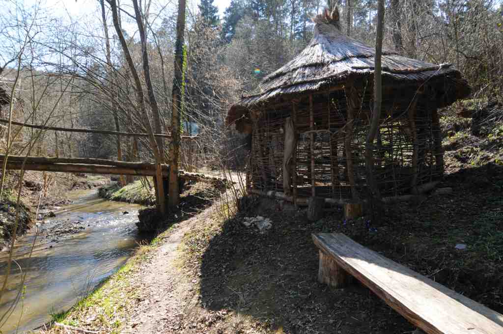 2010-04-04 Ostara im Germanengehöft Elsarn