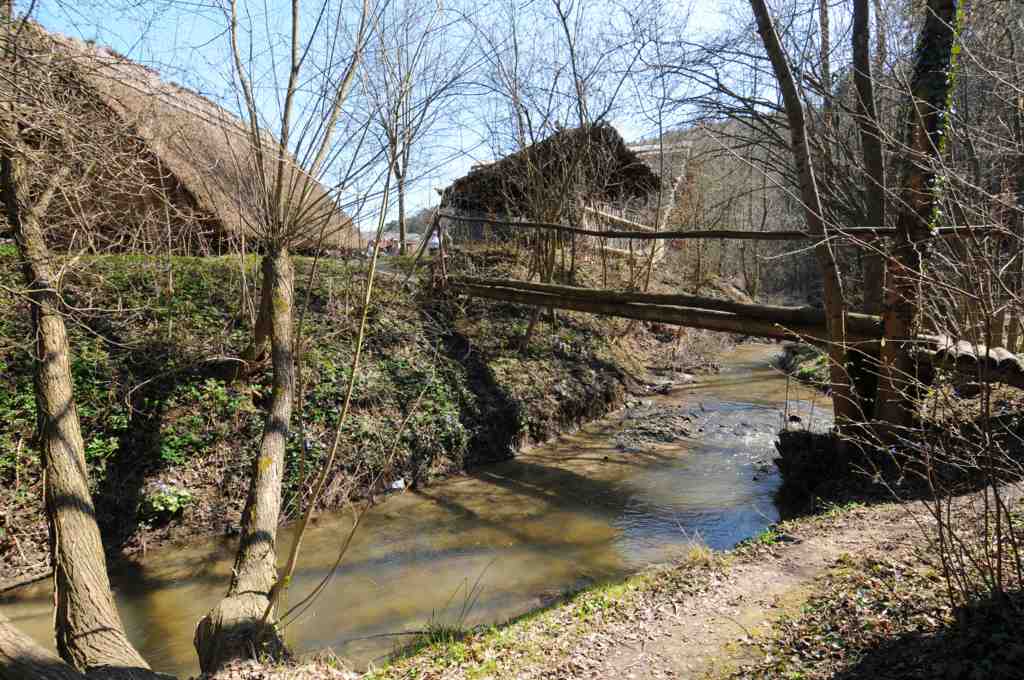 2010-04-04 Ostara im Germanengehöft Elsarn